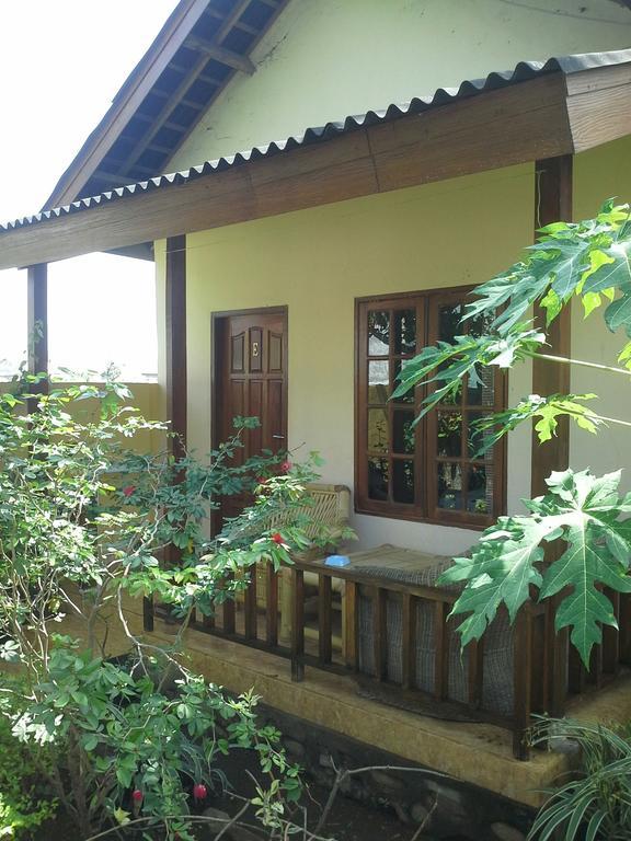 Arnel Bungalows Senggigi Dış mekan fotoğraf